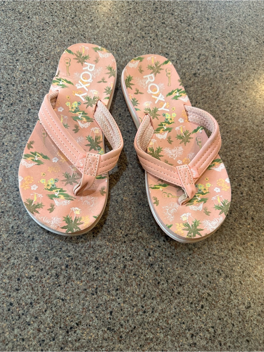 Roxy Kids Peach Floral Flip Flops